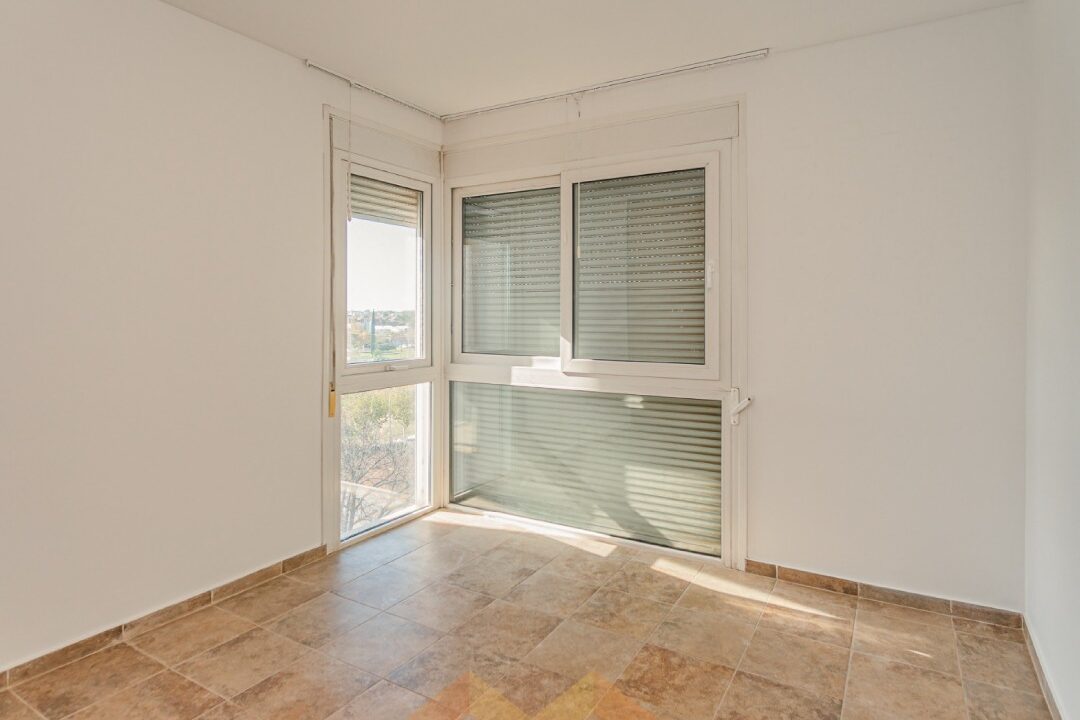 WhatsApp Image 2025-05-23 at 11.58.46 (1)