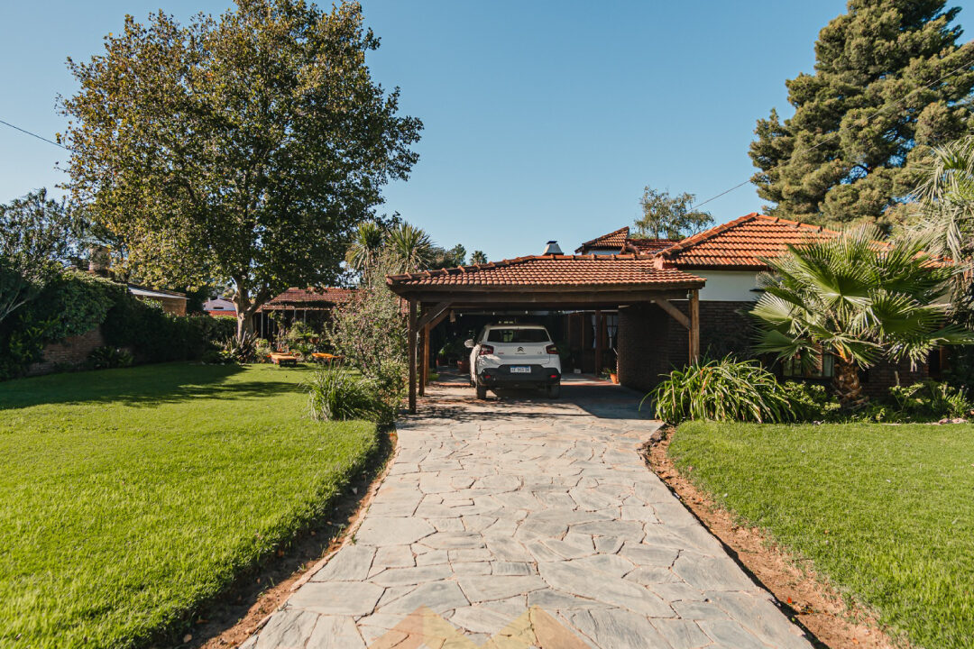 489374494_1098653508972459_5113888159017002327_n