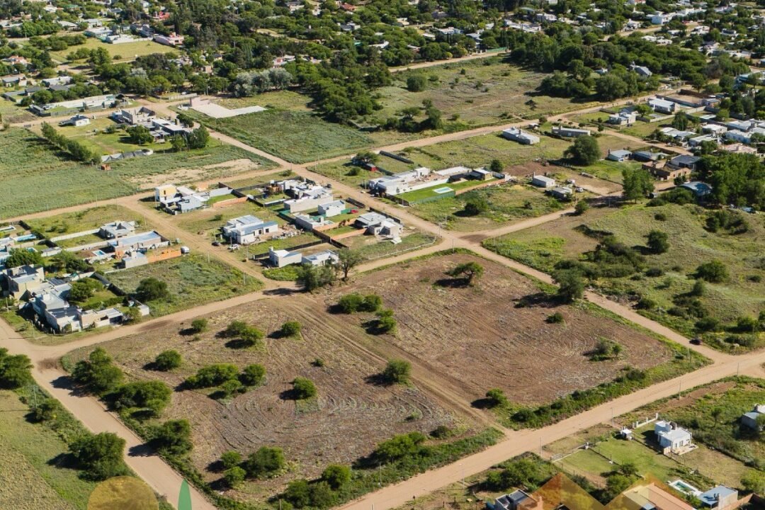 WhatsApp Image 2025-11-07 at 10.41.58 (1)